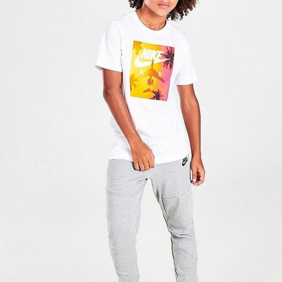 Nike Boys Sunrise T-Shirt (M) - White NWT - Picture 1 of 4